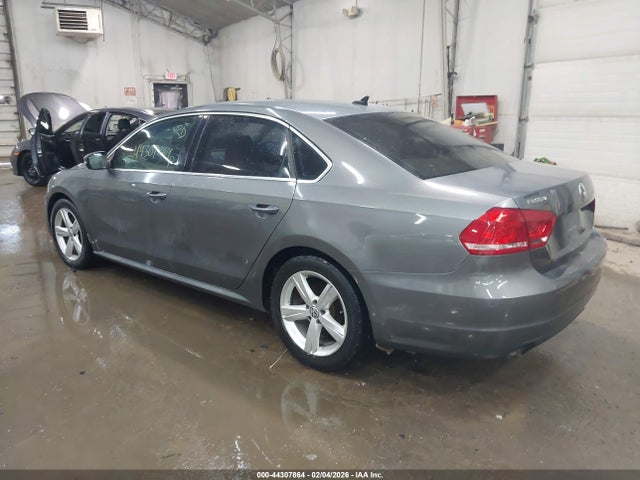 Продажа на аукционе авто 2015 Volkswagen Passat 1.8t Limited Edition, vin: 1VWAT7A37FC078339, номер лота: 44307864