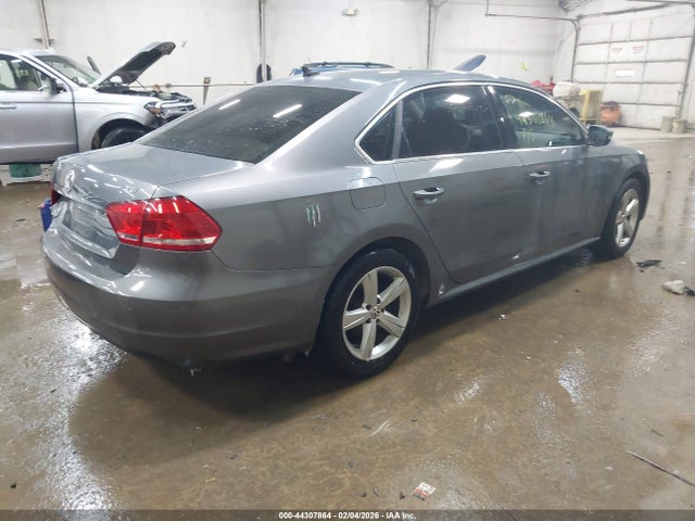 Продажа на аукционе авто 2015 Volkswagen Passat 1.8t Limited Edition, vin: 1VWAT7A37FC078339, номер лота: 44307864
