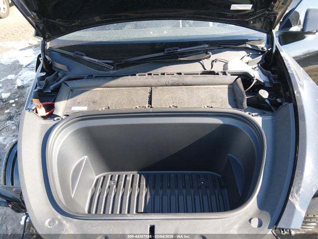 2024 TESLA MODEL Y 7SAYGDEE6RA328600 Photo 9