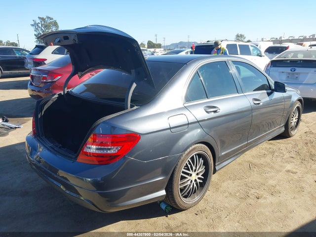 Aukcja sprzedaży 2013 Mercedes-benz C 250 Sport, vin: WDDGF4HB2DA848252, numer aukcji: 44307900