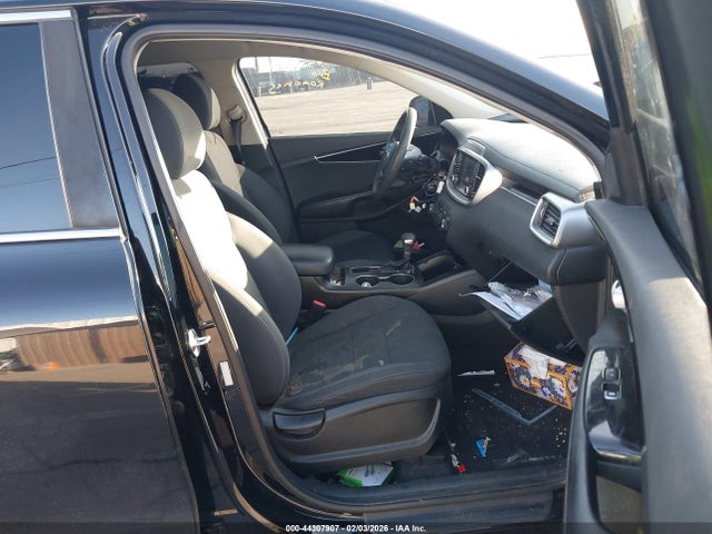 5XYPG4A30KG566733 KIA Sorento 2.4l Lx