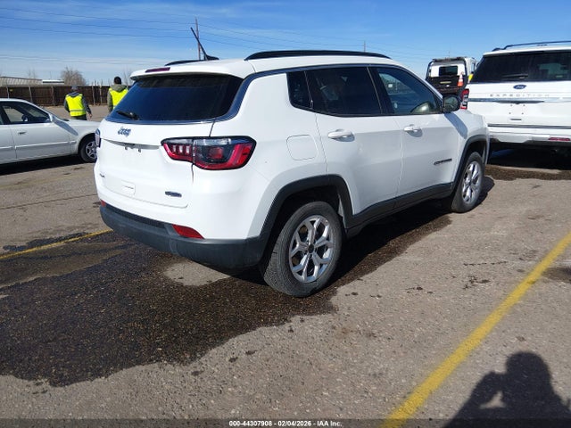 Jeep Compass Latitude 4x4 2025 3C4NJDBN3ST569966 Image 4