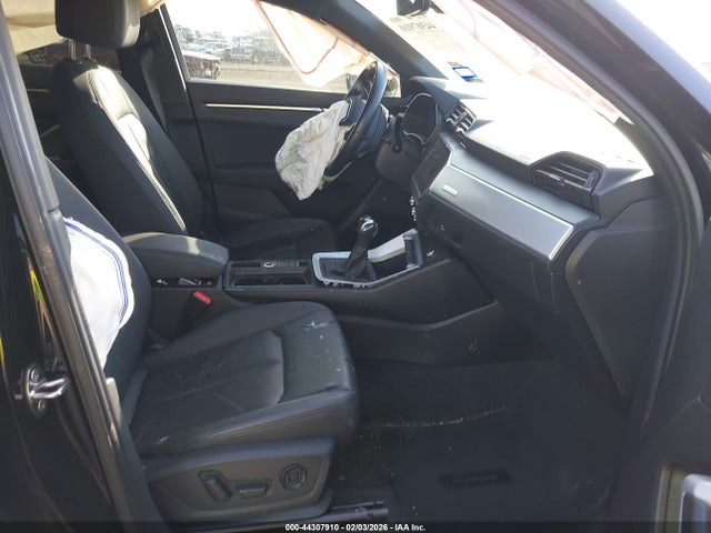 2021 AUDI Q3 WA1DECF31M1039793 Photo 4