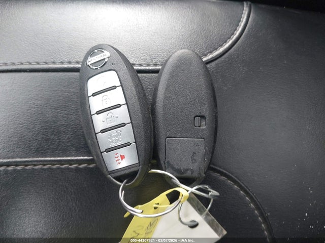 5N1AT2MV3KC818669 Nissan Rogue Sl