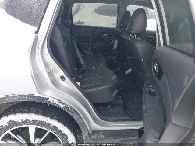 5N1AT2MV3KC818669 Nissan Rogue Sl