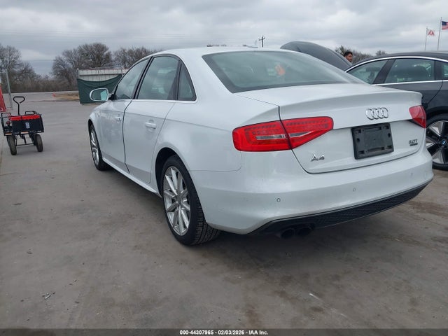 2016 AUDI A4 WAUFFAFL9GN003554 Photo 2