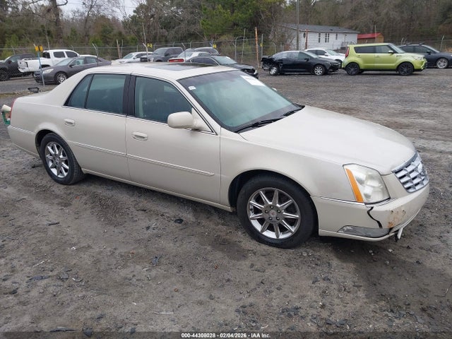 2011 CADILLAC DTS 1G6KD5E66BU138678 Photo 0