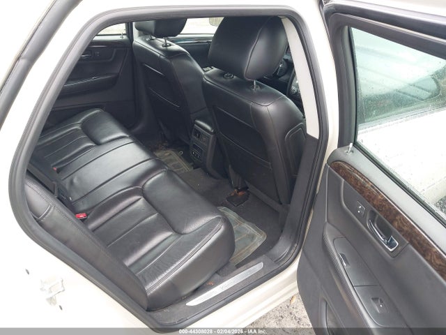 2011 CADILLAC DTS 1G6KD5E66BU138678 Photo 7