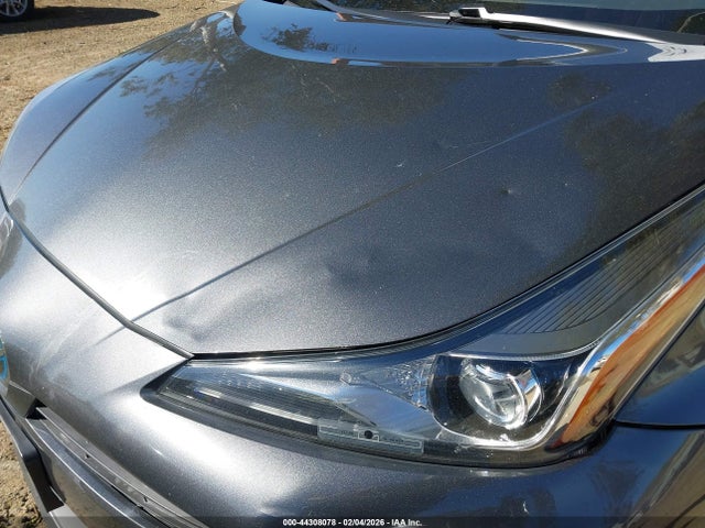JTDKAMFU9N3175814 Toyota Prius L
