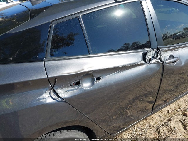 JTDKAMFU9N3175814 Toyota Prius L