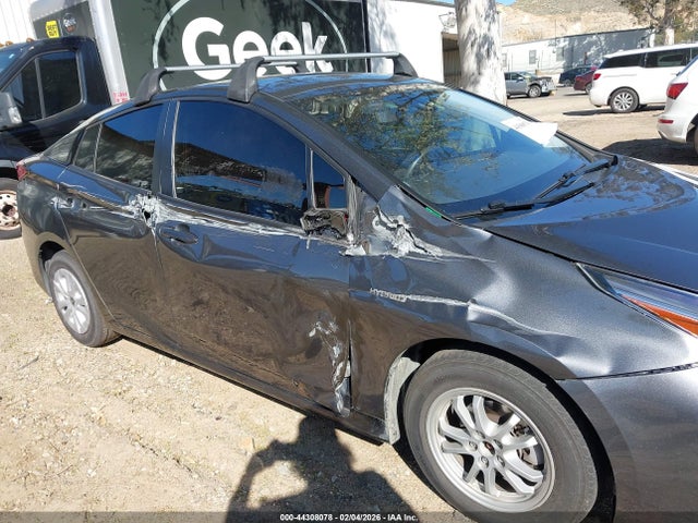 JTDKAMFU9N3175814 Toyota Prius L