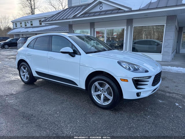 2017 PORSCHE MACAN WP1AA2A52HLB83627 Photo 0