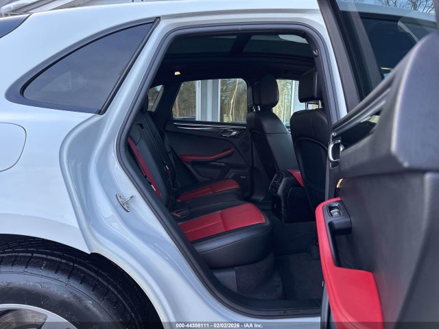2017 PORSCHE MACAN WP1AA2A52HLB83627 Photo 7