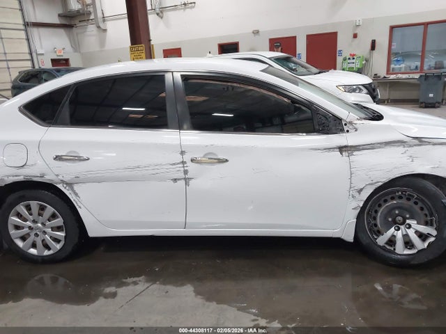 3N1AB7AP3JY318353 Nissan SENTRA S