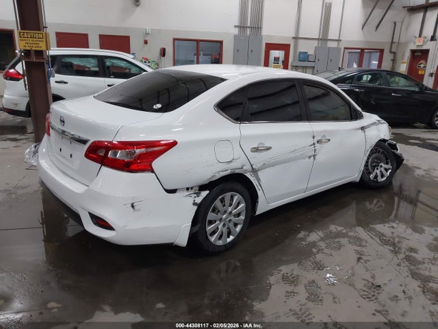 3N1AB7AP3JY318353 Nissan SENTRA S