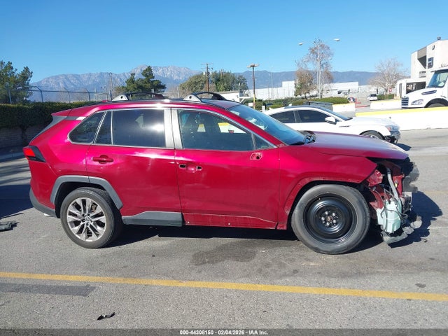 JTMC1RFV2KJ001469 Toyota Rav4 Xle Premium