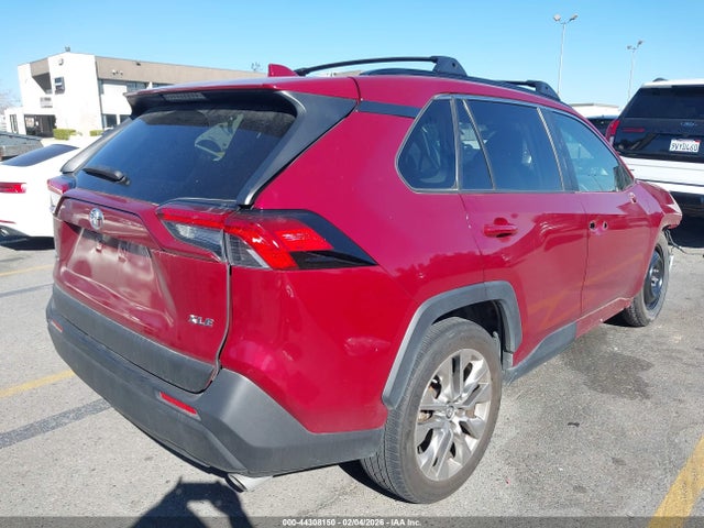 JTMC1RFV2KJ001469 Toyota Rav4 Xle Premium