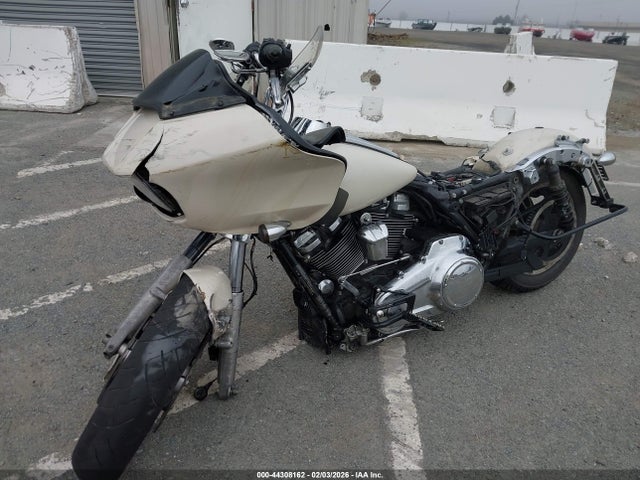 Harley-Davidson FLTRX 2022 1HD1KHC22NB615377 Image 2