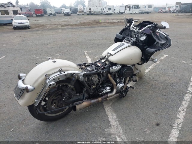Harley-Davidson FLTRX 2022 1HD1KHC22NB615377 Image 4