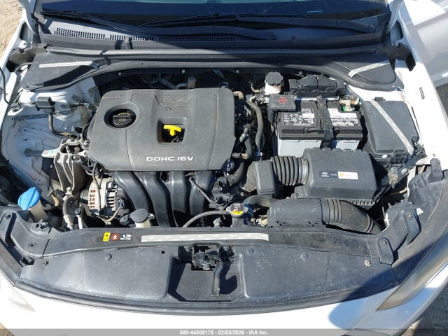 5NPD84LF5HH003332 Hyundai ELANTRA SE