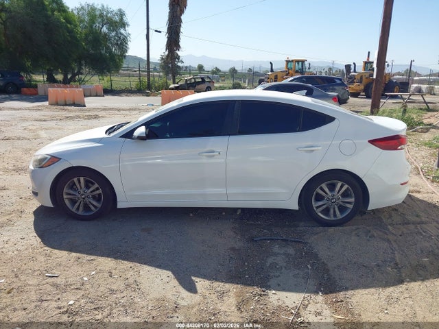5NPD84LF5HH003332 Hyundai ELANTRA SE