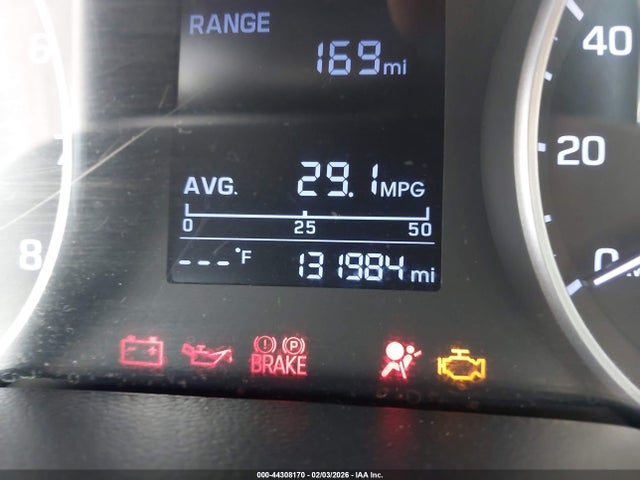 5NPD84LF5HH003332 Hyundai ELANTRA SE