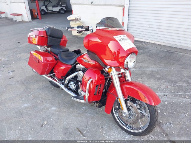 2010 HARLEY-DAVIDSON FLHX 1HD1KB419AB646350