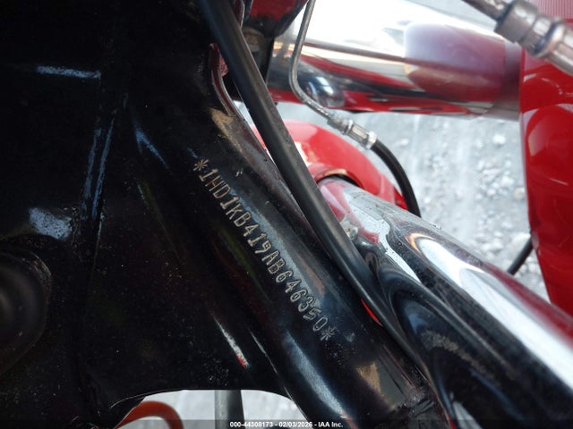 2010 HARLEY-DAVIDSON FLHX 1HD1KB419AB646350 Photo 9