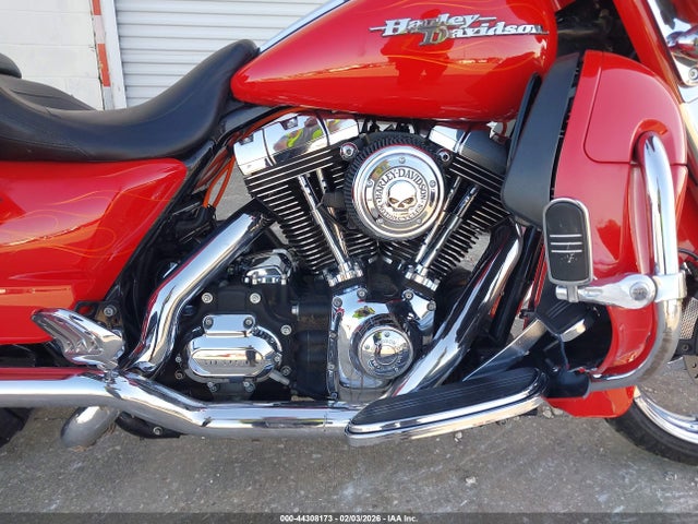 2010 HARLEY-DAVIDSON FLHX 1HD1KB419AB646350 Photo 7