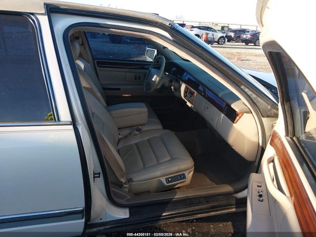 44308181 :رقم المزاد ، 1G6KF52Y8RU228425 vin ، 1994 Cadillac Deville Concours مزاد بيع