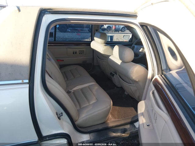 44308181 :رقم المزاد ، 1G6KF52Y8RU228425 vin ، 1994 Cadillac Deville Concours مزاد بيع
