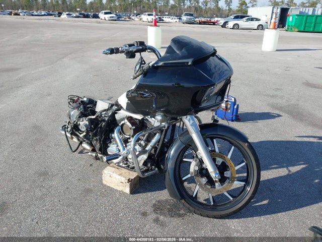 2015 HARLEY-DAVIDSON FLTRXS 1HD1KTM11FB699167