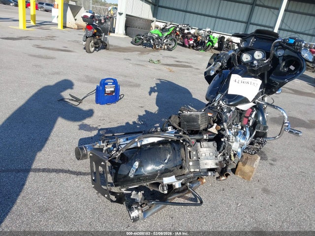 2015 HARLEY-DAVIDSON FLTRXS 1HD1KTM11FB699167 Photo 3