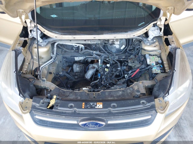 1FMCU9GX3FUB09266 Ford ESCAPE SE