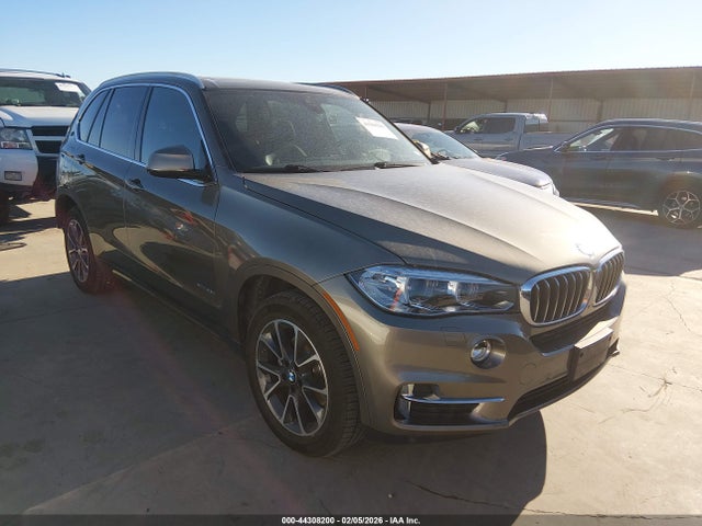 44308200 :رقم المزاد ، 5UXKR0C30H0V70711 vin ، 2017 Bmw X5 Xdrive35i مزاد بيع
