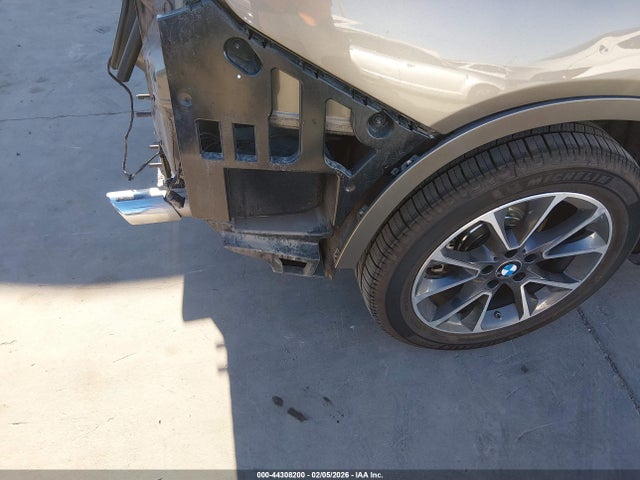 44308200 :رقم المزاد ، 5UXKR0C30H0V70711 vin ، 2017 Bmw X5 Xdrive35i مزاد بيع
