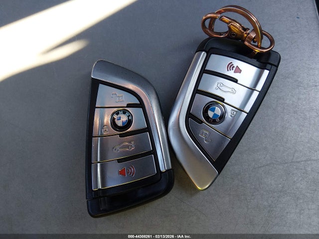 WBAJA5C54JWA39632 BMW 530I
