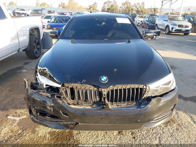 WBAJA5C54JWA39632 BMW 530I
