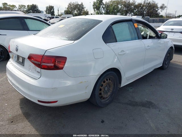 2017 VOLKSWAGEN JETTA 3VW2B7AJXHM285072 Photo 3