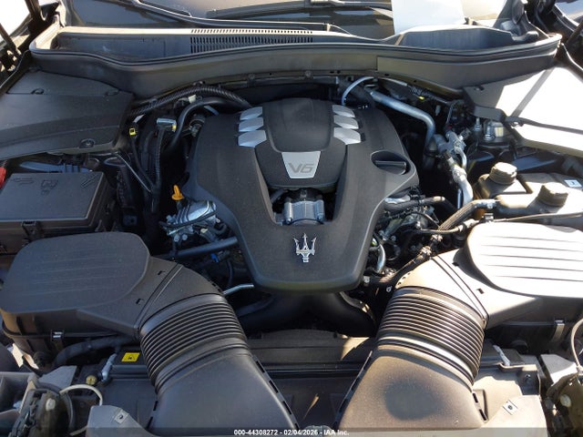 2019 MASERATI LEVANTE ZN661XUA4KX316187 Photo 9
