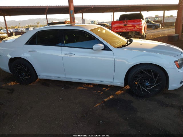Chrysler 300 300s 2014 2C3CCABG6EH221761 Image 13