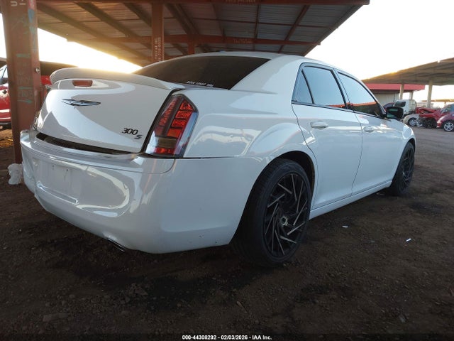 Chrysler 300 300s 2014 2C3CCABG6EH221761 Image 4