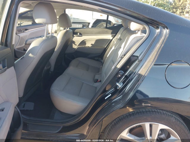 KMHD84LF4HU123477 Hyundai Elantra Limited