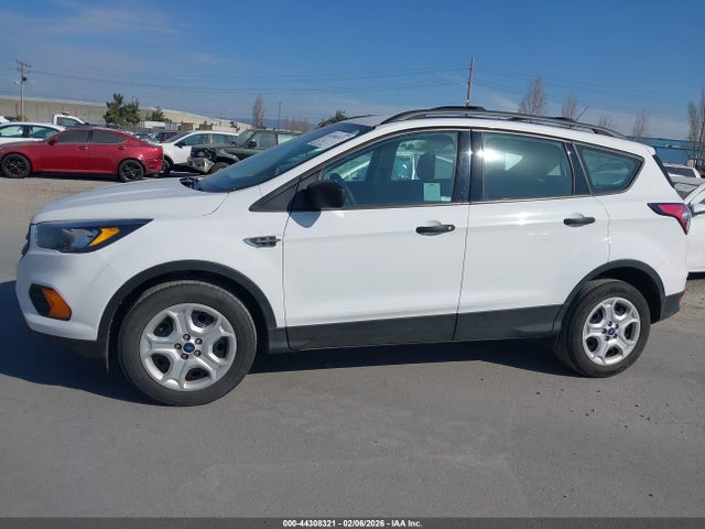 1FMCU0F75JUD38036 Ford ESCAPE S