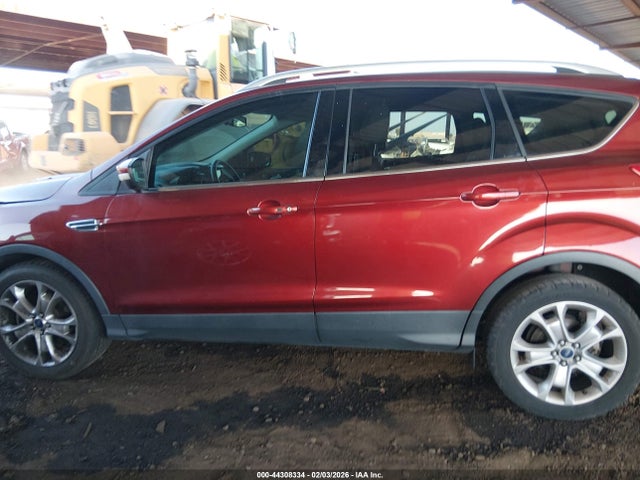 1FMCU0J9XEUA04504 Ford Escape Titanium