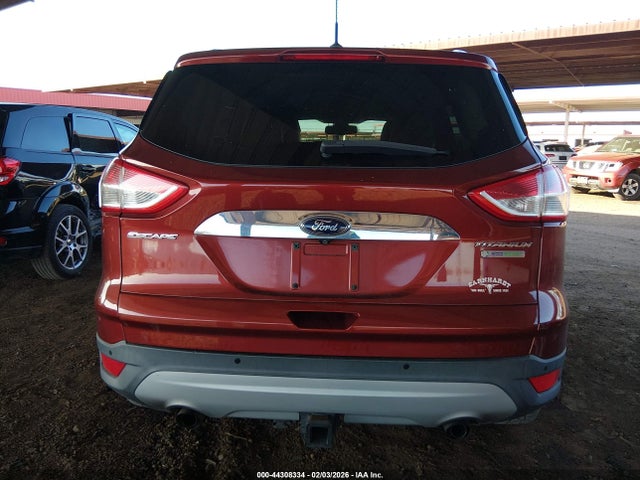 1FMCU0J9XEUA04504 Ford Escape Titanium