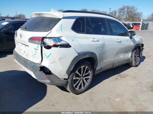 2023 TOYOTA COROLLA CROSS 7MUDAAAG2PV055417 Photo 3