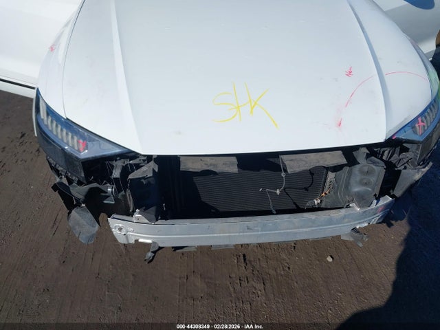 2019 AUDI Q8 WA1EVAF15KD034728 Photo 9