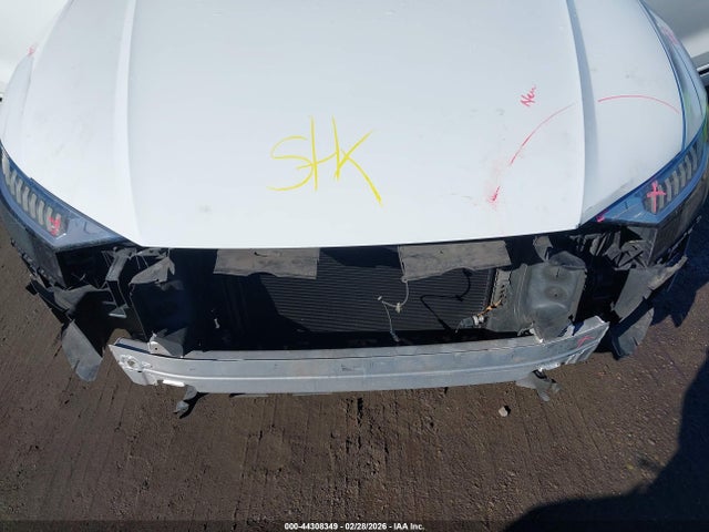 2019 AUDI Q8 WA1EVAF15KD034728 Photo 5