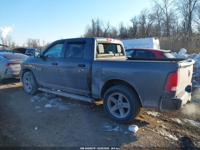 44308379 :رقم المزاد ، 3C6RR7KT7GG163867 vin ، 2016 Ram 1500 Express مزاد بيع